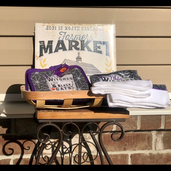 Fall / Halloween Decor - Picture 5 of 5